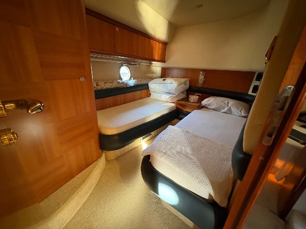 2006 AZIMUT 55 E