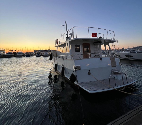 2012 CUSTOM STEEL TRAWLER 13M