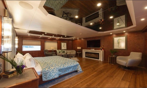 2010/2023 MOTOR YACHT 46 M