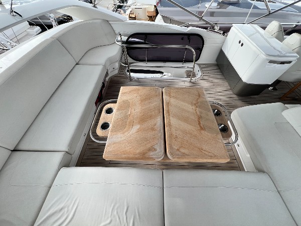 2021 PRINCESS F55