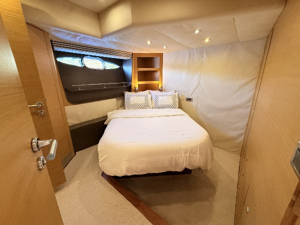 2010 NUMARINE 78 FLY