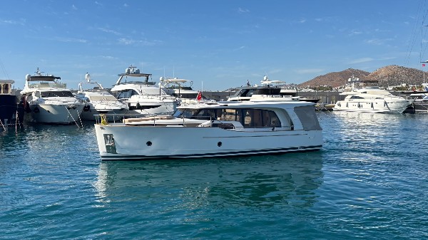 2023 GREENLINE 40 HYBRID