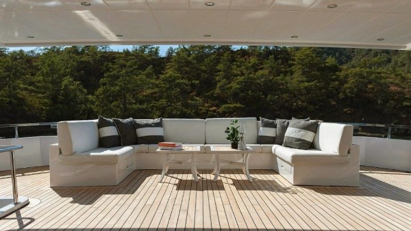2010/2023 MOTOR YACHT 46 M
