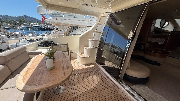 2006 AZIMUT 55 E