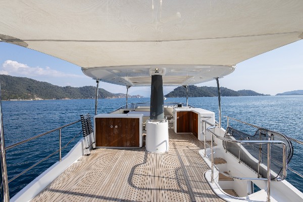 2021 AZIMUT MAGELLANO 66
