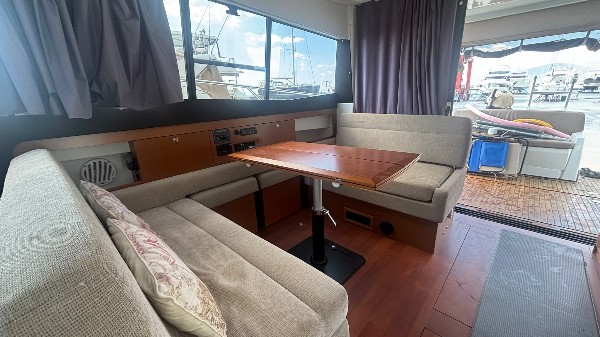 2017 JEANNEAU NC 11