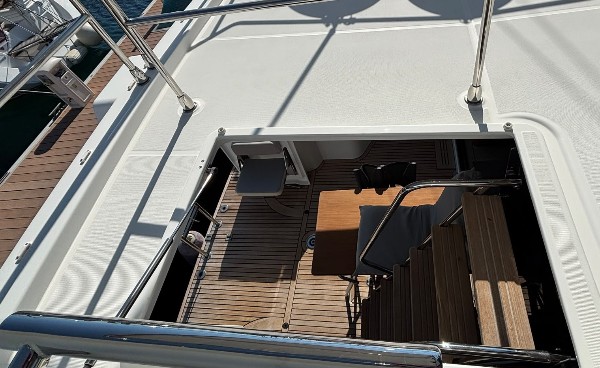 2018 BENETEAU SWIFT TRAWLER 35