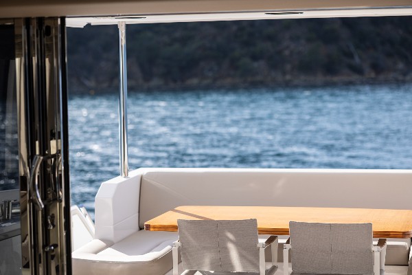 2020 AZIMUT 66 FLY
