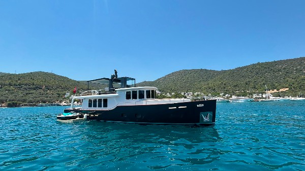 2014 CUSTOM STEEL TRAWLER 21M