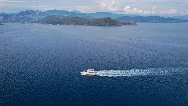 2004/2022 AZIMUT FLY 55 17.5 M