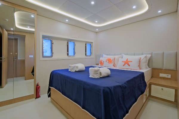 2025 LUXURY GULET 42 M
