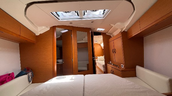 2017 JEANNEAU 51