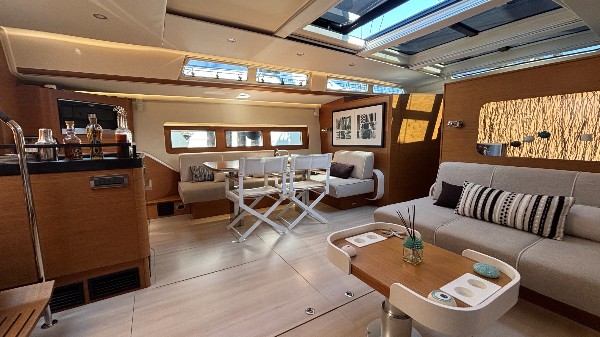 2016 HANSE 675
