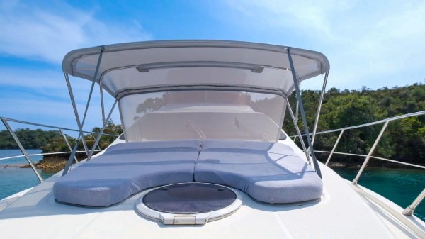 2004/2022 AZIMUT FLY 55 17.5 M
