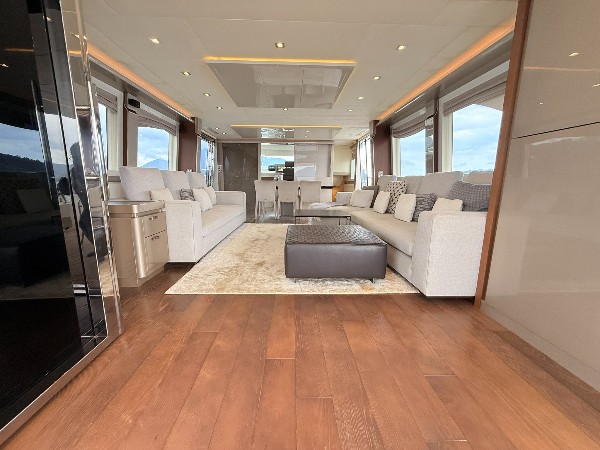 2020 MONTE CARLO YACHTS 80