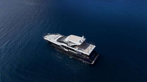 2022 AZIMUT GRANDE 27