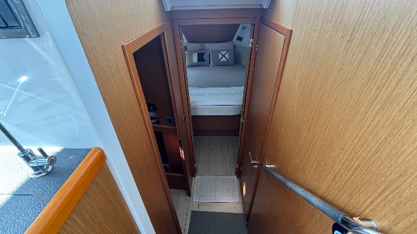 2018 BENETEAU SWIFT TRAWLER 35