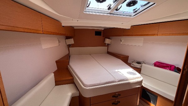 2017 JEANNEAU 51