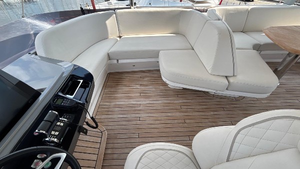 2023 PRINCESS F65