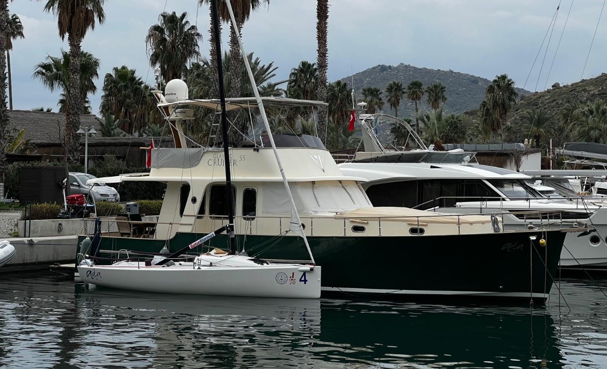 2008 CLASSIC CRUISER 55 - 17m tekne