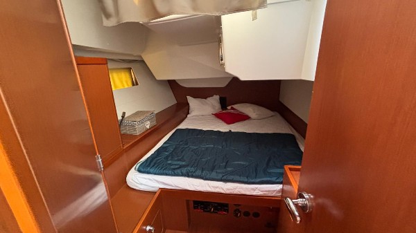 2014 BENETEAU OCEANIS 48