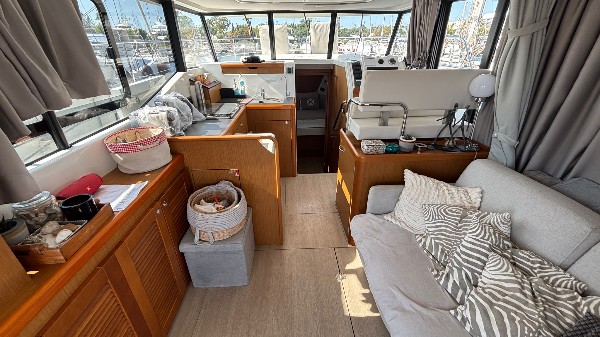 2018 BENETEAU SWIFT TRAWLER 35