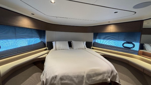 2024 PRINCESS F65