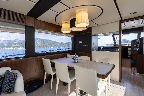 2021 AZIMUT MAGELLANO 66
