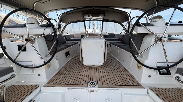 2017 JEANNEAU 51