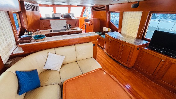 2008 TRADER 64 