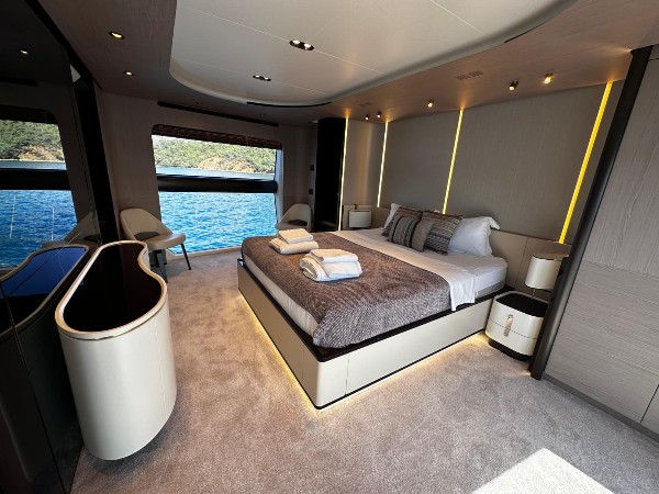 2022 AZIMUT GRANDE 27