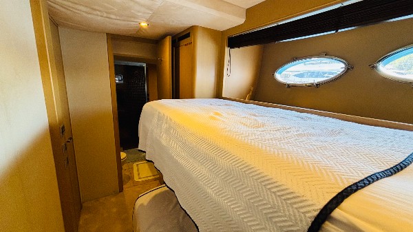 2009 PRINCESS 85
