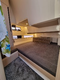 AQUADOR BOATS 400 HT - Thumbnail Image