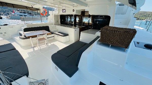 2020 LAGOON 46 