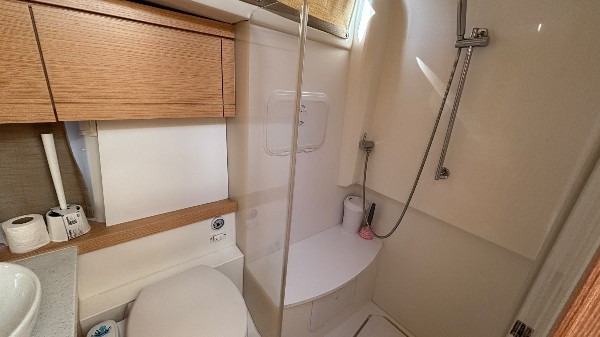 2023 GREENLINE 40 HYBRID