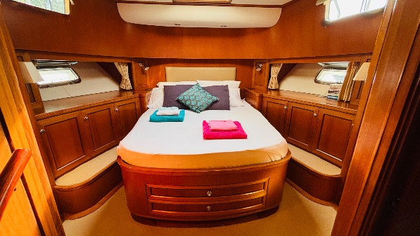2008 TRADER 64 